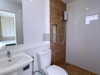 For rent 3 bedrooms townhouse in Bang Phli, Samut Prakan