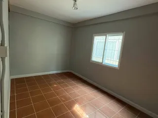 Casa adosada en alquiler de 4 habitaciones en Bang Rak, Bangkok