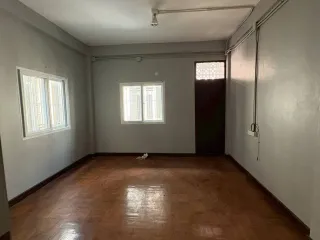 Casa adosada en alquiler de 4 habitaciones en Bang Rak, Bangkok