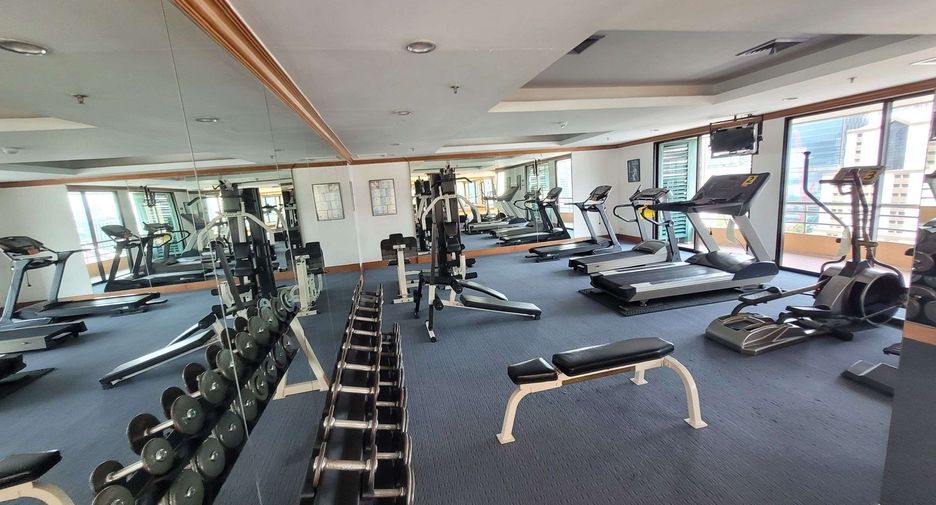 For rent 2 bedrooms condo in Pathum Wan, Bangkok