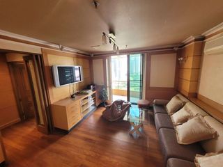 For rent 2 bedrooms condo in Pathum Wan, Bangkok