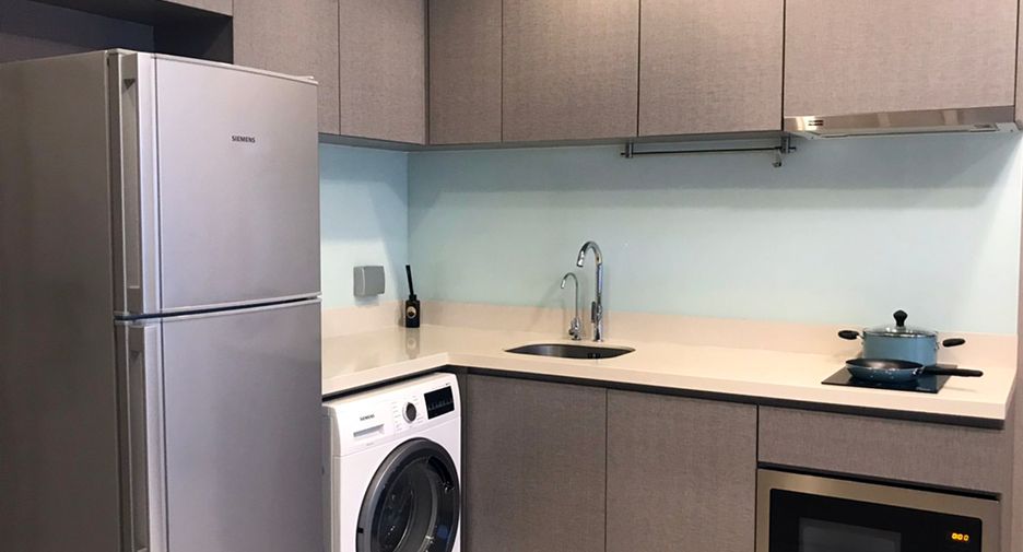 Wohnung zur Miete mit 2 Zimmer in Khlong Toei, Bangkok