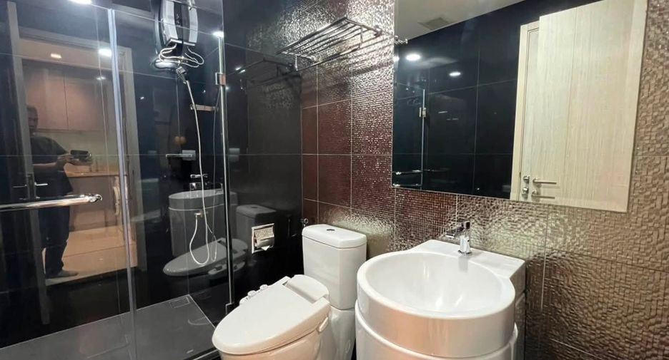 Wohnung zur Miete mit 2 Zimmer in Khlong Toei, Bangkok
