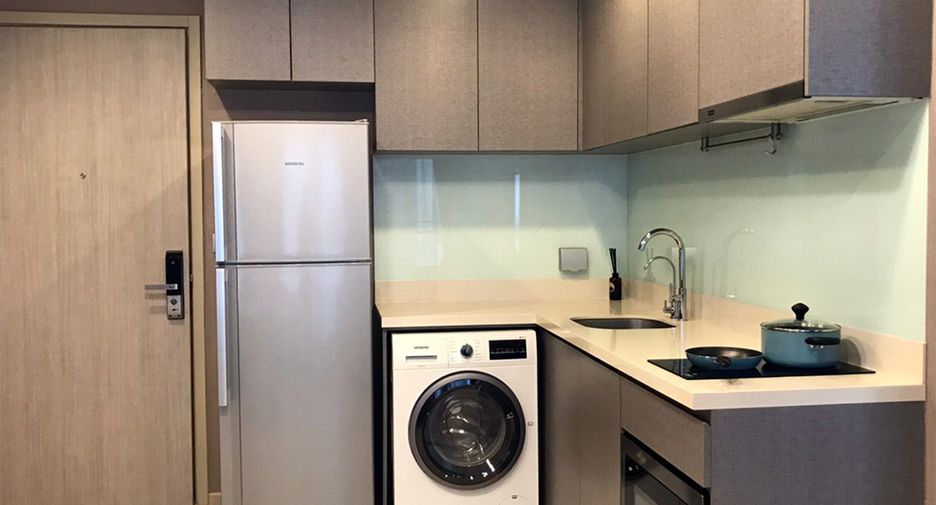 Wohnung zur Miete mit 2 Zimmer in Khlong Toei, Bangkok