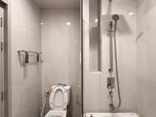 Condo en alquiler de 1 habitaciones en Khlong Toei, Bangkok