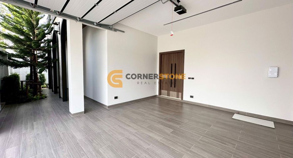 For sale 4 bedrooms house in Bang Lamung, Chonburi