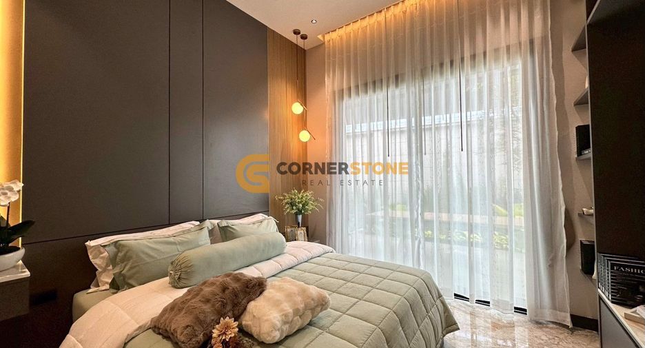 For sale 4 bedrooms house in Bang Lamung, Chonburi
