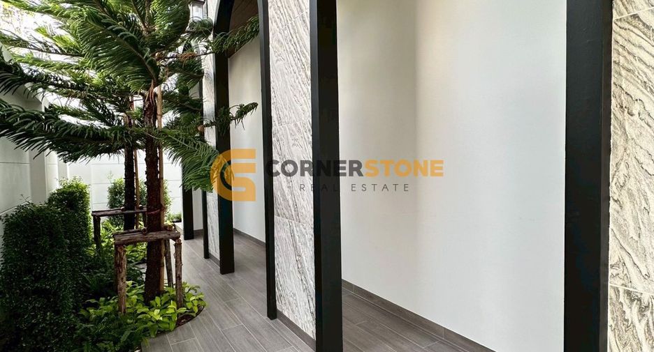 For sale 4 bedrooms house in Bang Lamung, Chonburi