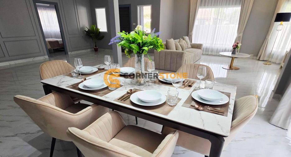 Casa en venta de 4 habitaciones en Bang Lamung, Chonburi