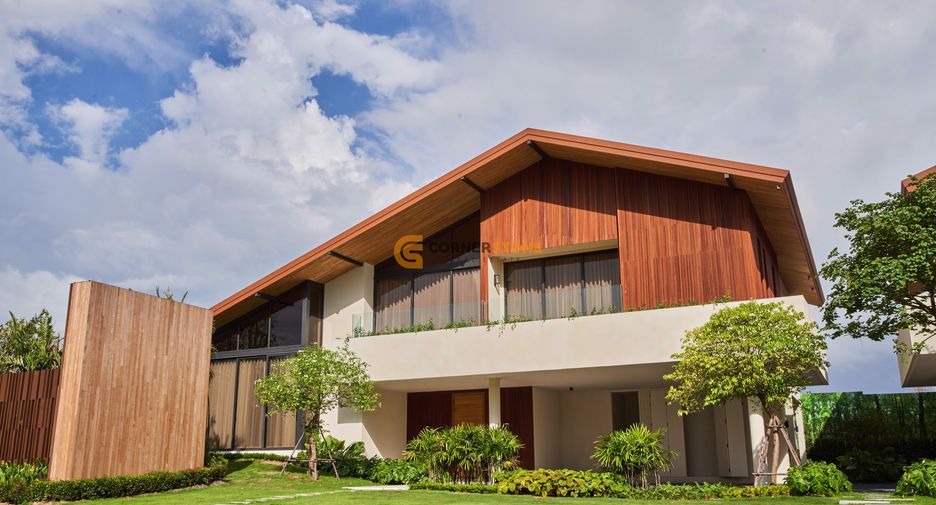 For sale 4 bedrooms house in Bang Lamung, Chonburi