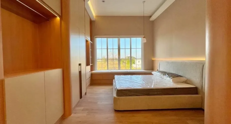 出租 4 卧室 独立屋 在 Hang Dong, Chiang Mai