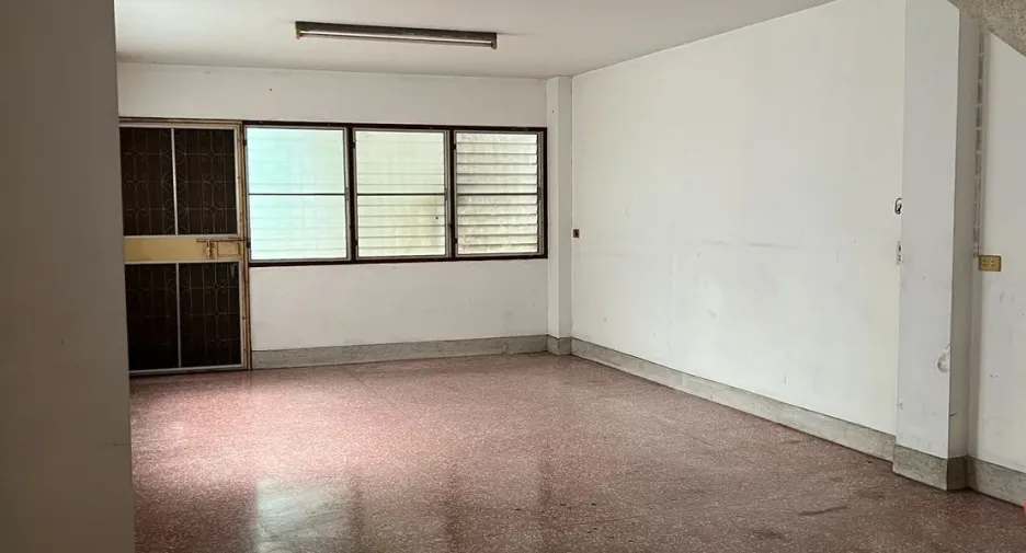 For sale office in Bang Na, Bangkok