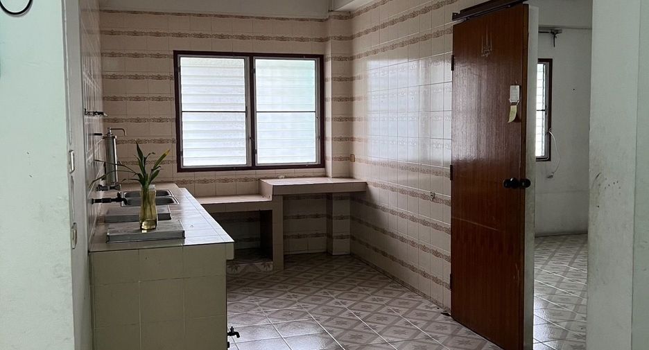 For sale office in Bang Na, Bangkok
