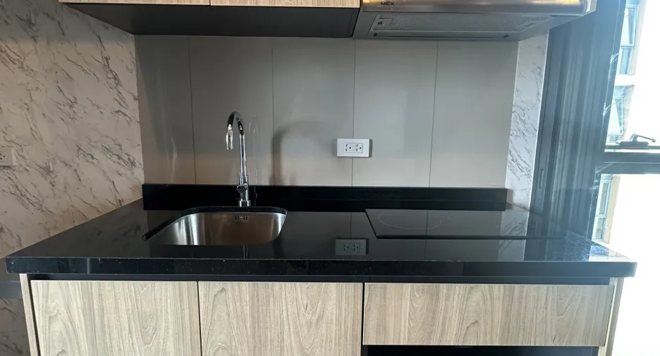 À vendre 1 chambre condo à Watthana, Bangkok