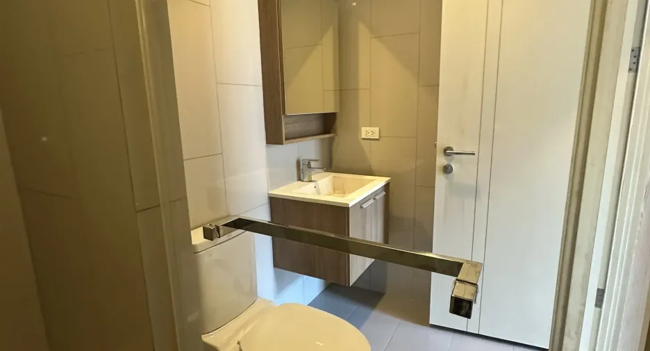 À vendre 1 chambre condo à Watthana, Bangkok