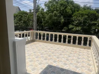 出租 3 卧室 联排别墅 在 Phasi Charoen, 曼谷