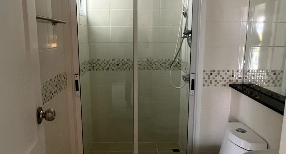 Reihenhaus zur Miete mit 3 Zimmer in Phasi Charoen, Bangkok
