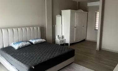Reihenhaus zur Miete mit 3 Zimmer in Phasi Charoen, Bangkok