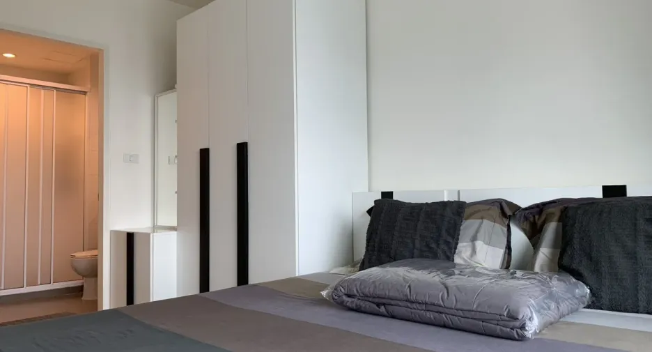 For rent 1 bed condo in Khlong Toei, Bangkok