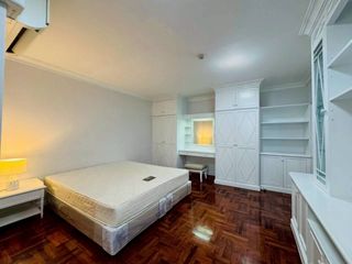 For rent 4 bedrooms condo in Watthana, Bangkok