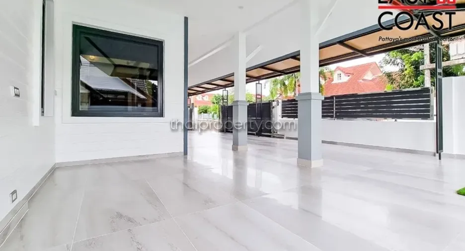 For rent and for sale 3 bedrooms house in Bang Lamung, Chonburi