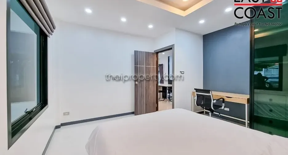 For rent and for sale 3 bedrooms house in Bang Lamung, Chonburi