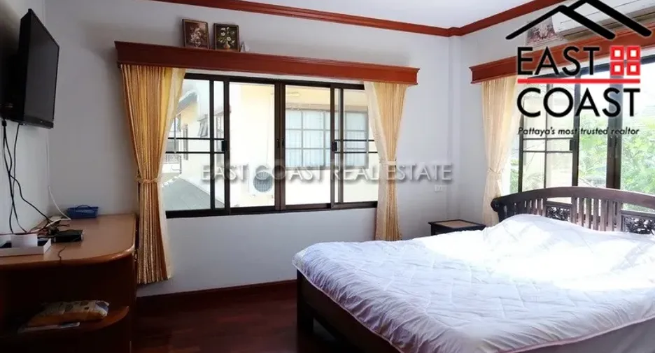 For rent and for sale 5 bedrooms house in Bang Lamung, Chonburi