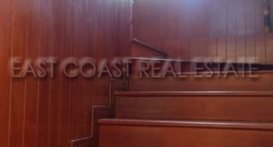 For sale and for rent 5 bedrooms house in Bang Lamung, Chonburi