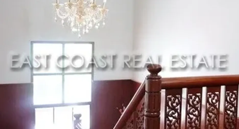 For rent and for sale 5 bedrooms house in Bang Lamung, Chonburi