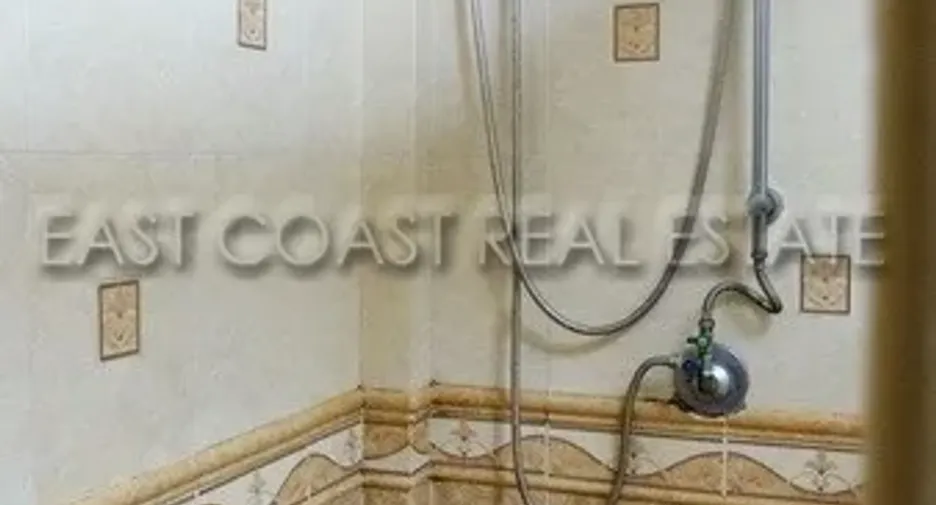 For rent and for sale 5 bedrooms house in Bang Lamung, Chonburi