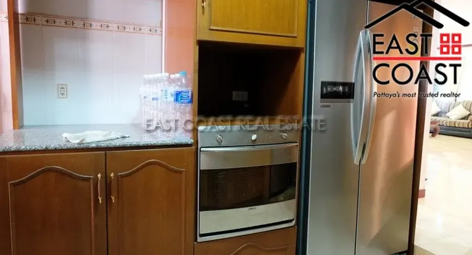 For rent and for sale 5 bedrooms house in Bang Lamung, Chonburi