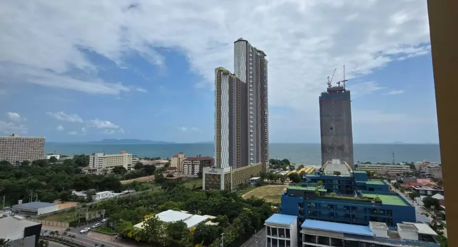 For sale 1 bed condo in Bang Lamung, Chonburi