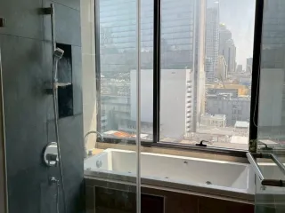 Condo en venta y en alquiler de 1 habitaciones en Bang Rak, Bangkok