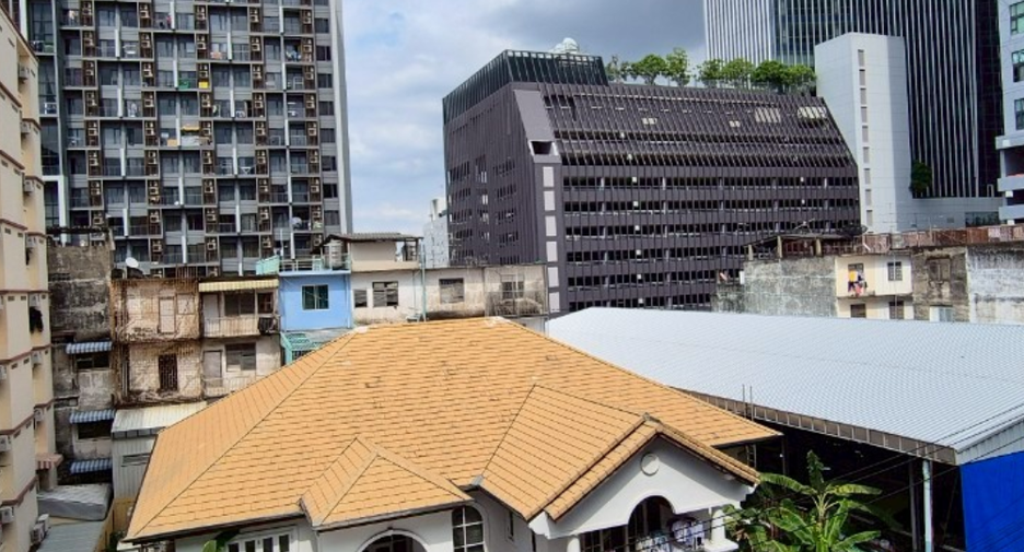 For sale studio condo in Phaya Thai, Bangkok