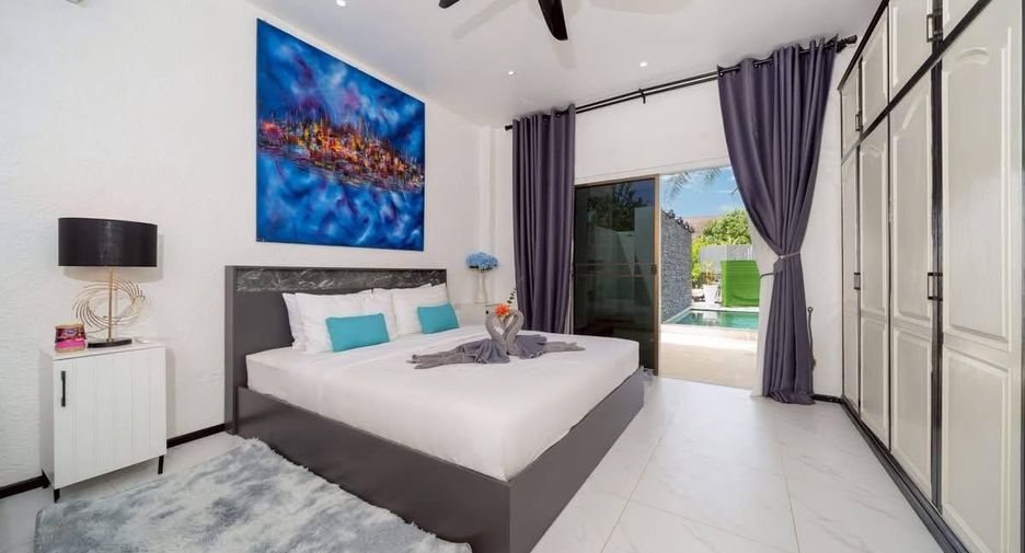 For rent 3 bedrooms villa in Mueang Phuket, Phuket