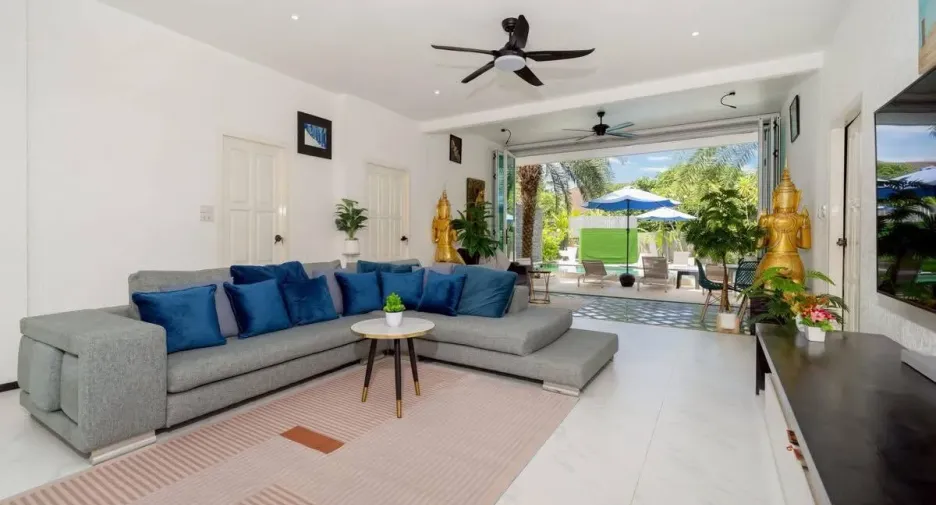Villa en alquiler de 3 habitaciones en Mueang Phuket, Phuket