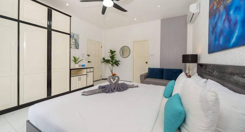 For rent 3 bedrooms villa in Mueang Phuket, Phuket