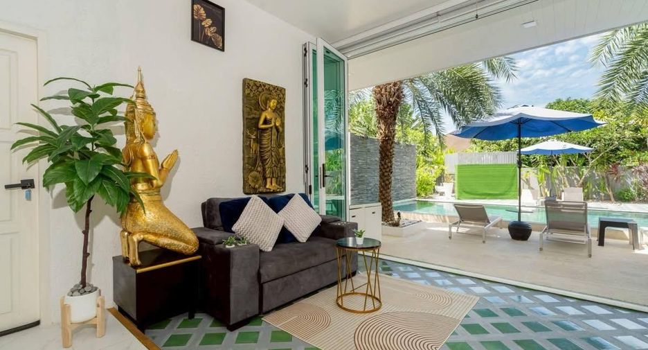For rent 3 bedrooms villa in Mueang Phuket, Phuket