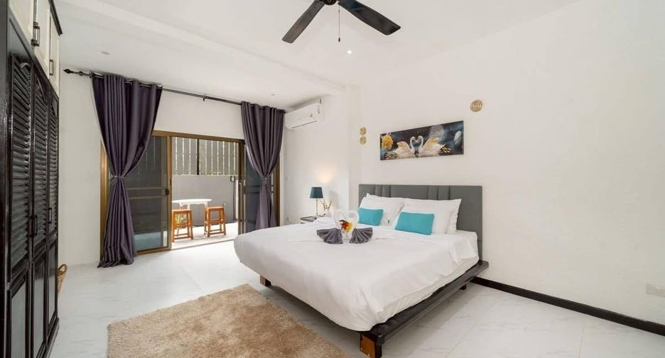 For rent 3 bedrooms villa in Mueang Phuket, Phuket