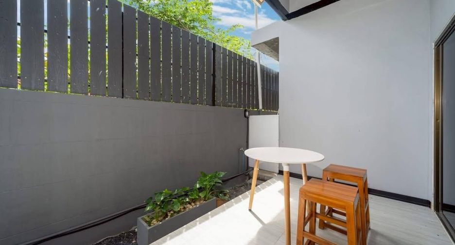 For rent 3 bedrooms villa in Mueang Phuket, Phuket