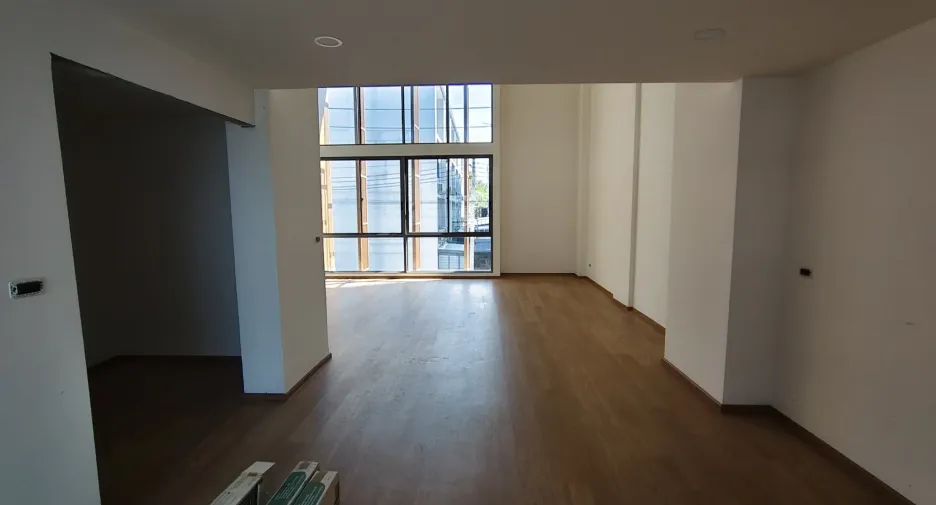 Casa adosada en venta de 2 habitaciones en Suan Luang, Bangkok