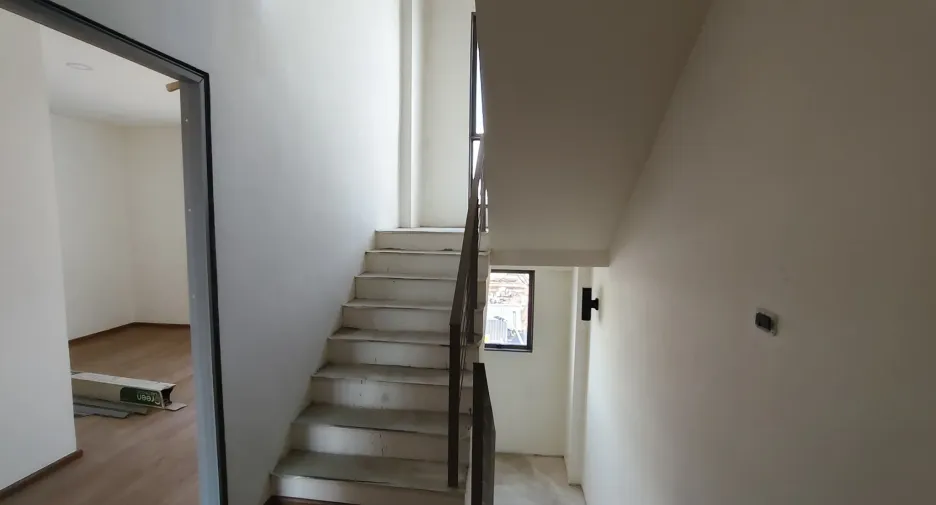 Casa adosada en venta de 2 habitaciones en Suan Luang, Bangkok