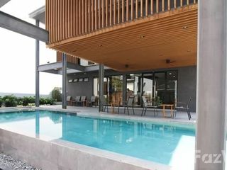 Casa adosada en venta de 2 habitaciones en Suan Luang, Bangkok