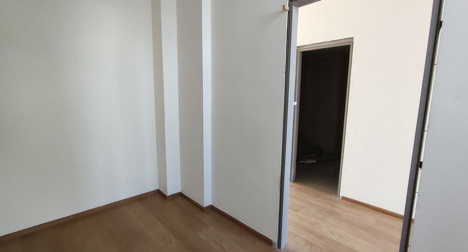 Casa adosada en venta de 2 habitaciones en Suan Luang, Bangkok