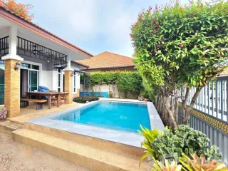 À louer 4 chambres maison à Mueang Phuket, Phuket