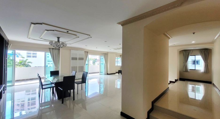 À louer 3 chambres condo à Watthana, Bangkok