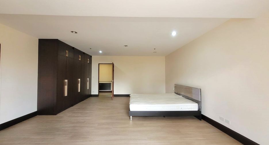 À louer 3 chambres condo à Watthana, Bangkok