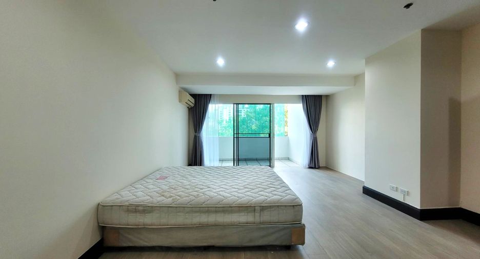 À louer 3 chambres condo à Watthana, Bangkok