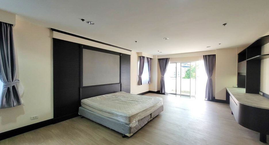 À louer 3 chambres condo à Watthana, Bangkok