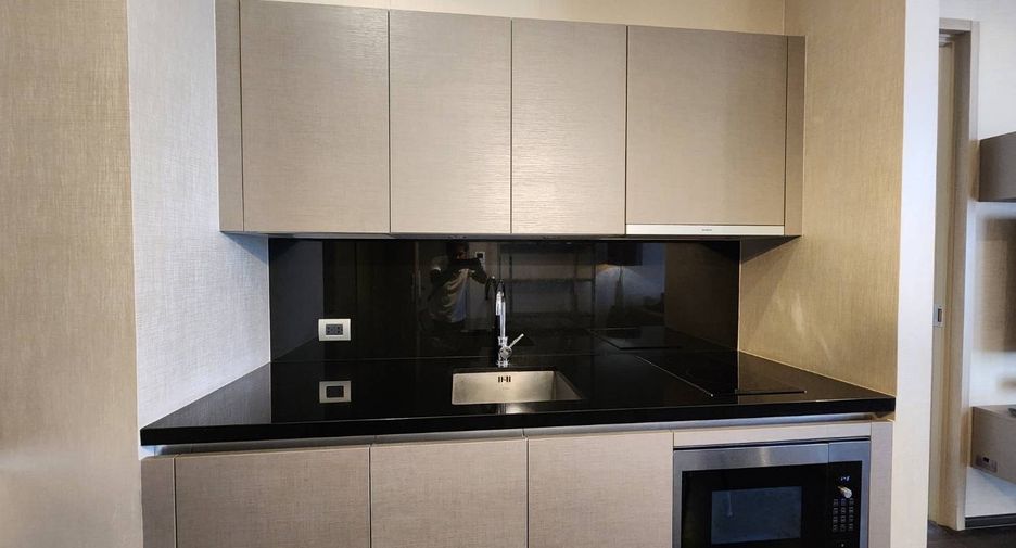 For rent 1 bed condo in Khlong Toei, Bangkok